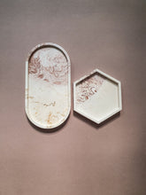 Load image into Gallery viewer, Sahara Marble Tray (set of 2)
